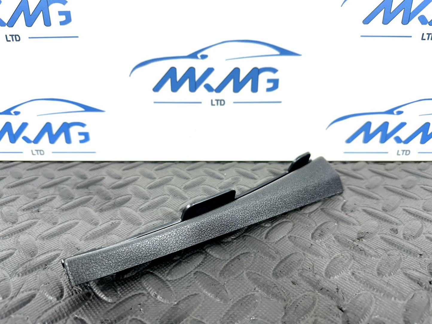 Audi Unknown Part Type 8W0868203
