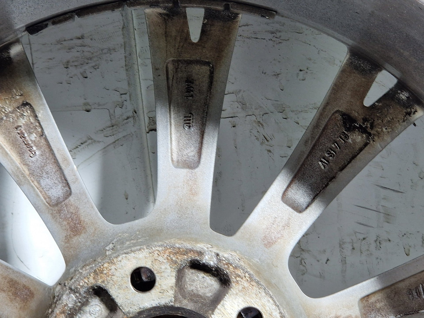 Audi A8 4H 19" Alloy Wheel with Tyre 225/45/19 ~4mm 4H0601025G