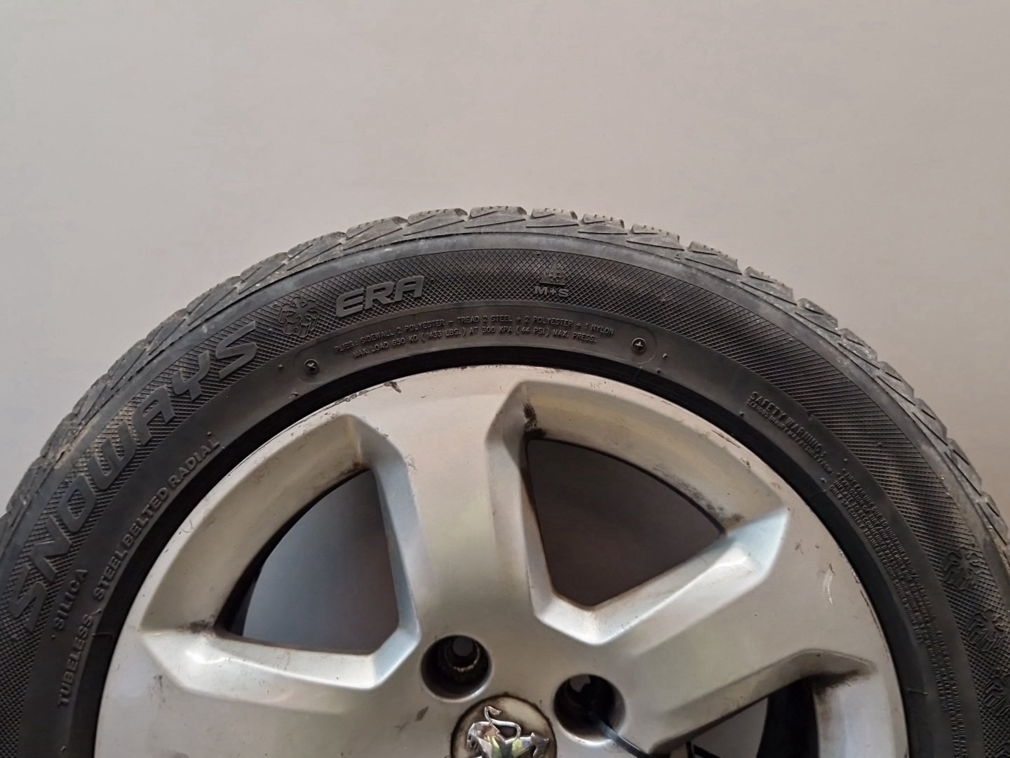 2008 Peugeot Partner MK2 (PH1) (B9) 16" Alloy Wheel with Tyre 215/55/16 ~4mm