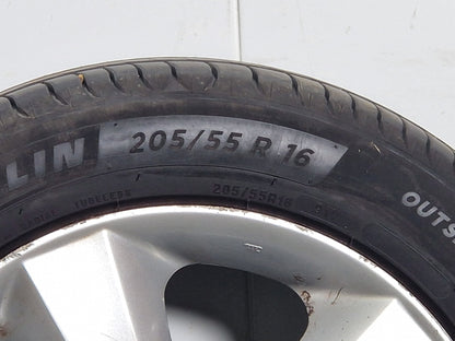 Honda FR-V MK1 16" Alloy Wheel with Tyre 7mm 205/55/16