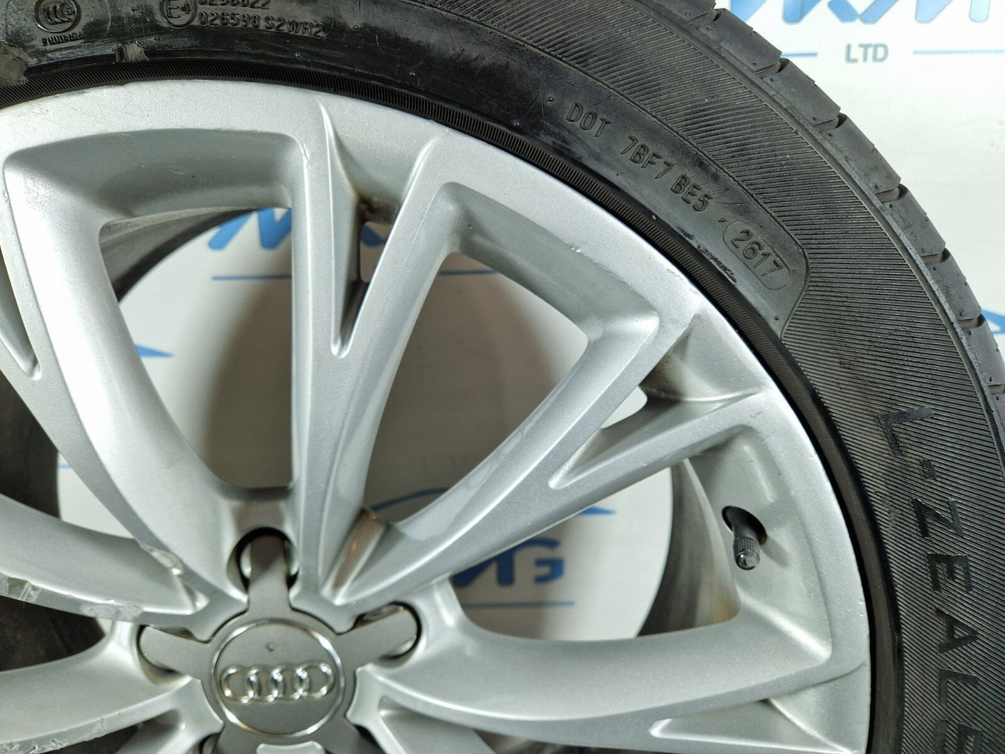 10-17 AUDI A8 4H GENUINE 19" ALLOY WHEEL 9J ET33 & TYRE 255 45 R19 4H0601025G