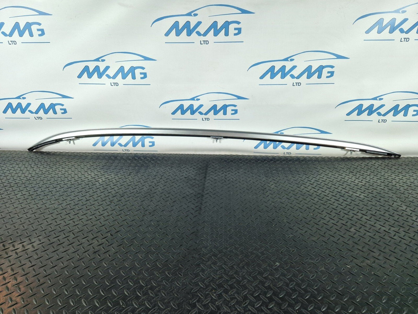 16-22 BMW X1 F48 GENUINE RIGHT DRIVER O/S ROOF RAIL TRIM 7356434