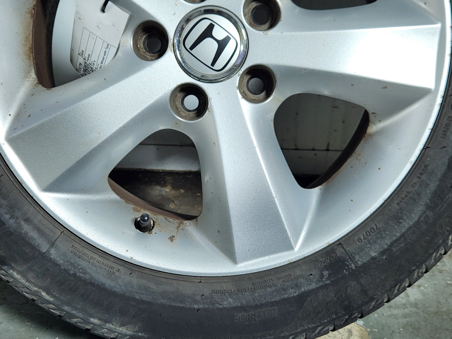 Honda FR-V MK1 (BE57) Genuine 16" Alloy Wheel with Tyre ~3mm 205/55/16
