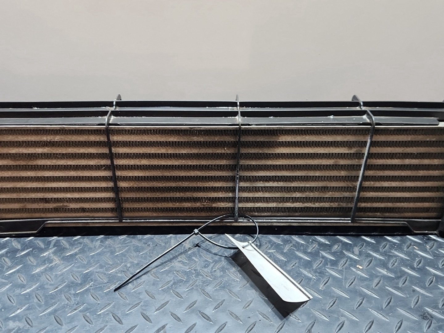 Mercedes-Benz CLK200 CLK-Class C209 Convertible Intercooler Radiator A2035000500