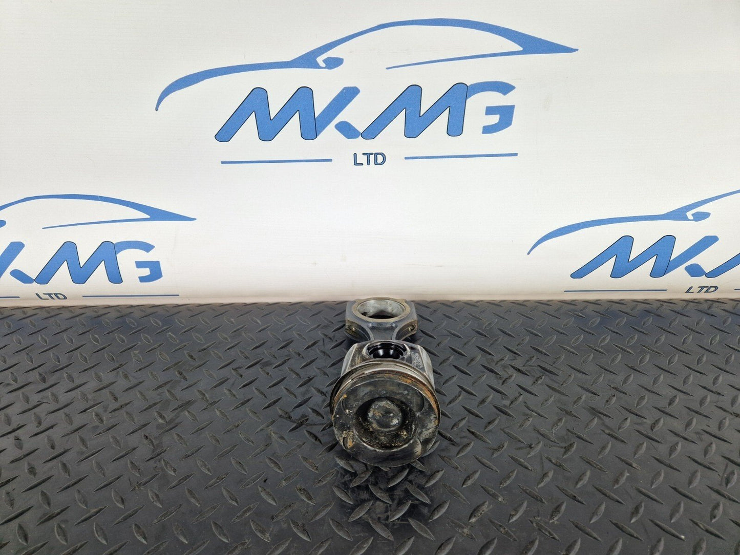 18-ON MERCEDES BENZ SPRINTER W907 2.2 CDI OEM PISTON WITH CON ROD OM651.958