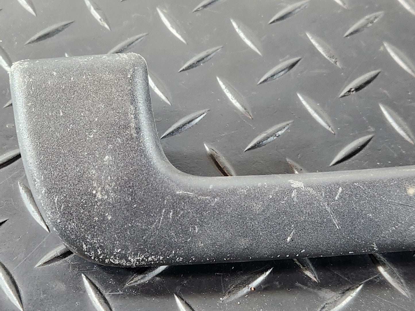 Audi Unknown Part Type 4M0857607
