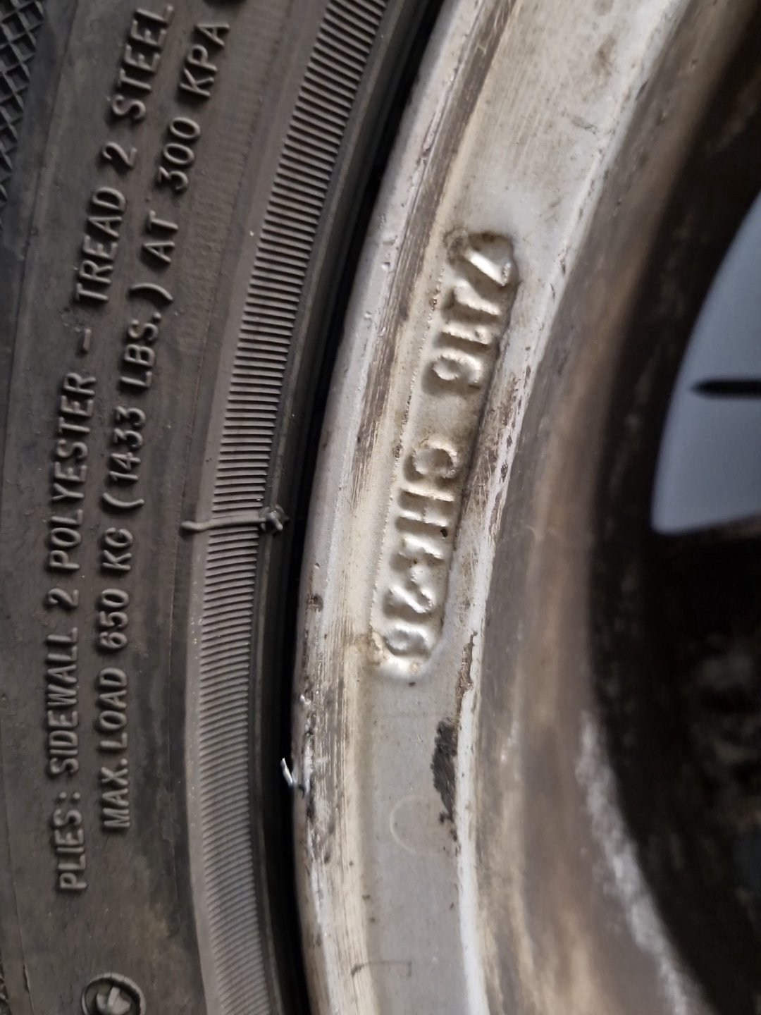 2008 Peugeot Partner MK2 (PH1) (B9) 16" Alloy Wheel with Tyre 215/55/16 ~4mm