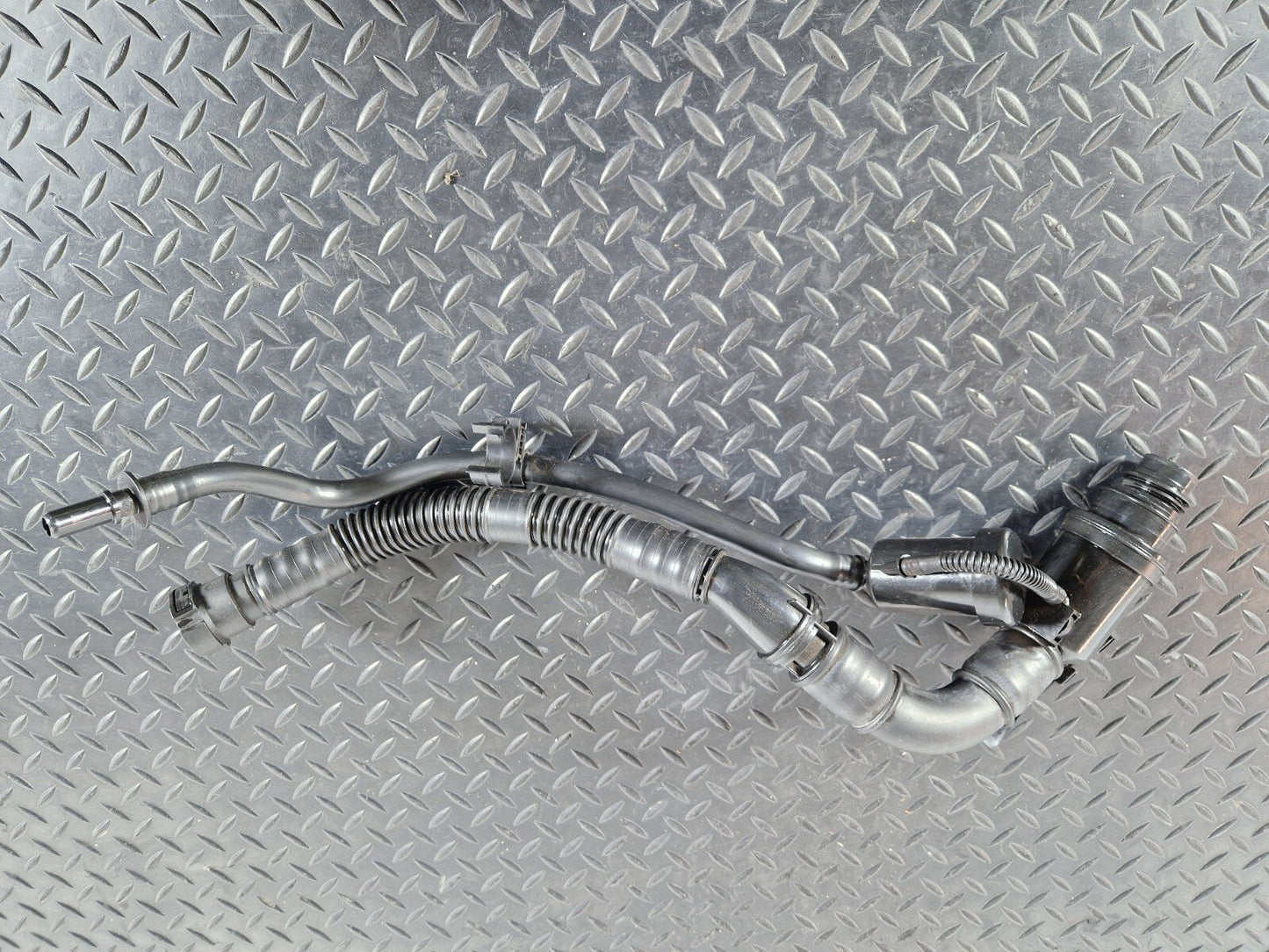 18-ON MERCEDES A CLASS W177 ADBLUE FILLER NECK PIPE HOSE A1774703300