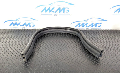 11-19 MERCEDES BENZ ML W166 OEM ENGINE RUBBER SEAL A1668870098