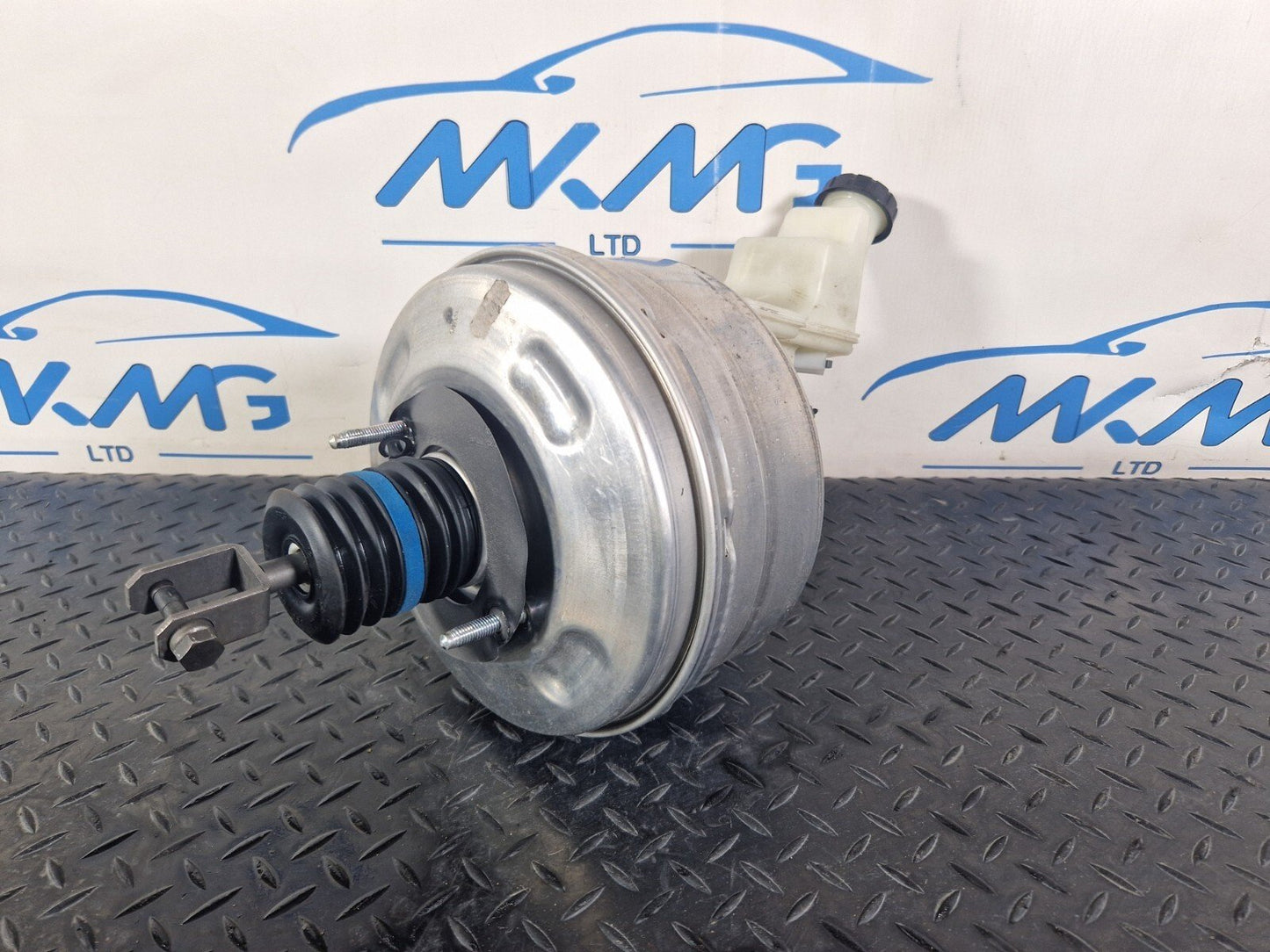 19-ON MERCEDES BENZ CLA C118 205E BRAKE SERVO & MASTER CYLINDER A1774302300