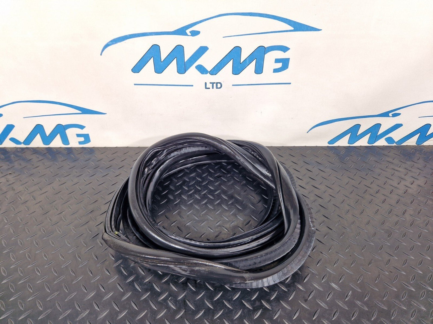 BMW 2 Series Gran Tourer F45 F46 Rear Door Rubber Seal Fits Left & Right 7316818