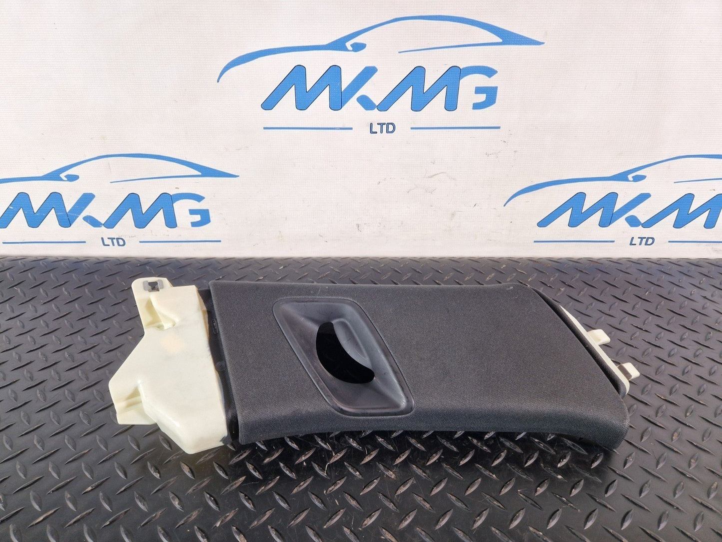 16-20 AUDI Q7 4M GENUINE REAR LEFT SIDE UPPER C-PILLAR TRIM 4M0867287