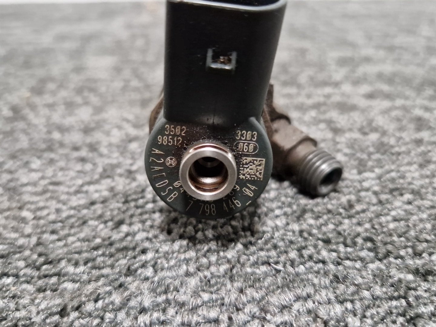 BMW 116d E87 Hatchback 2.0 Diesel Genuine Fuel Injector 779844604