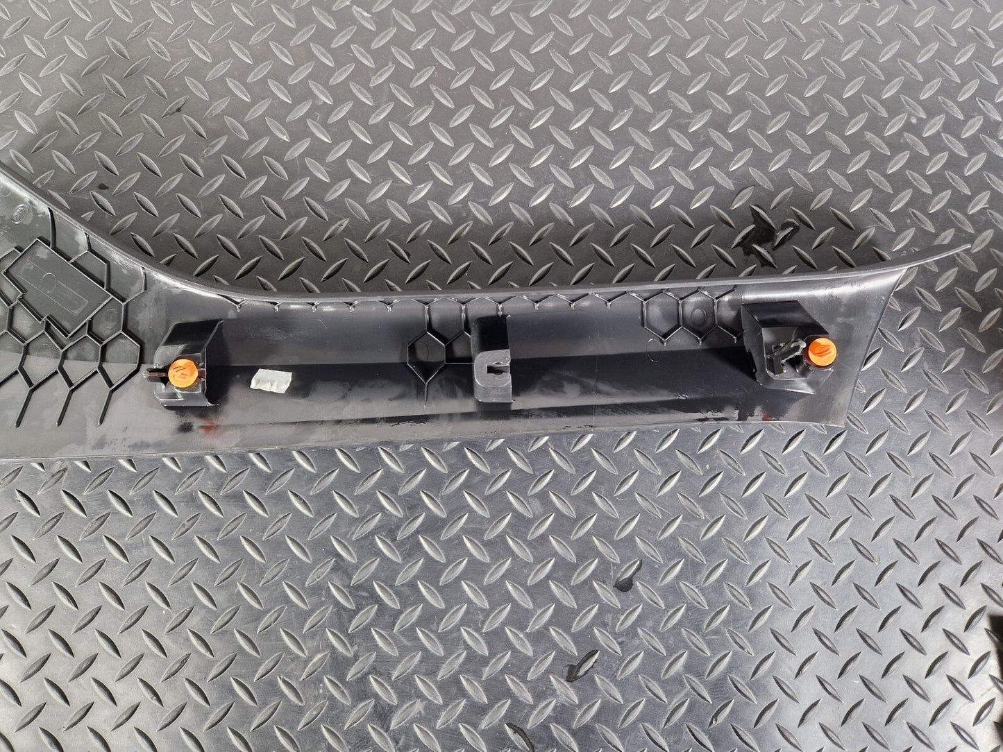 18-ON MERCEDES BENZ SPRINTER W907 W910 FRONT RIGHT A-PILLAR COVER A9076901200