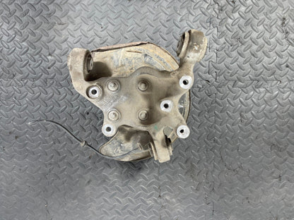 12-18 MERCEDES A B CLA W176 W246 C117 GENUINE REAR RIGHT SIDE WHEEL HUB A2460406