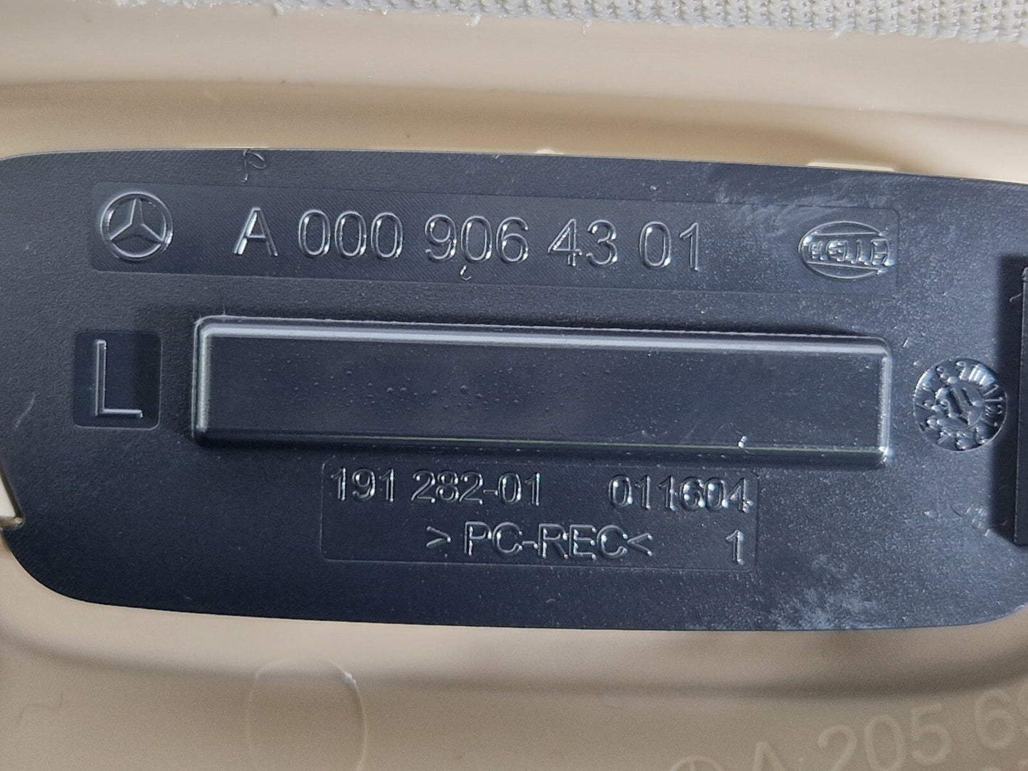 14-21 MERCEDES BENZ W205 ESTATE OEM D-PILLAR TRIM REAR LEFT N/S SIDE A2056908703