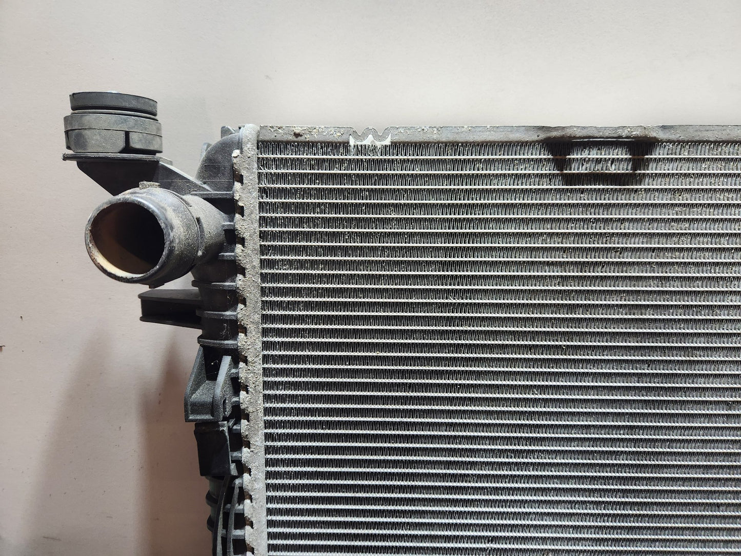 Audi A6 C7 Genuine Water Coolant Cooling Radiator 8K0121251H