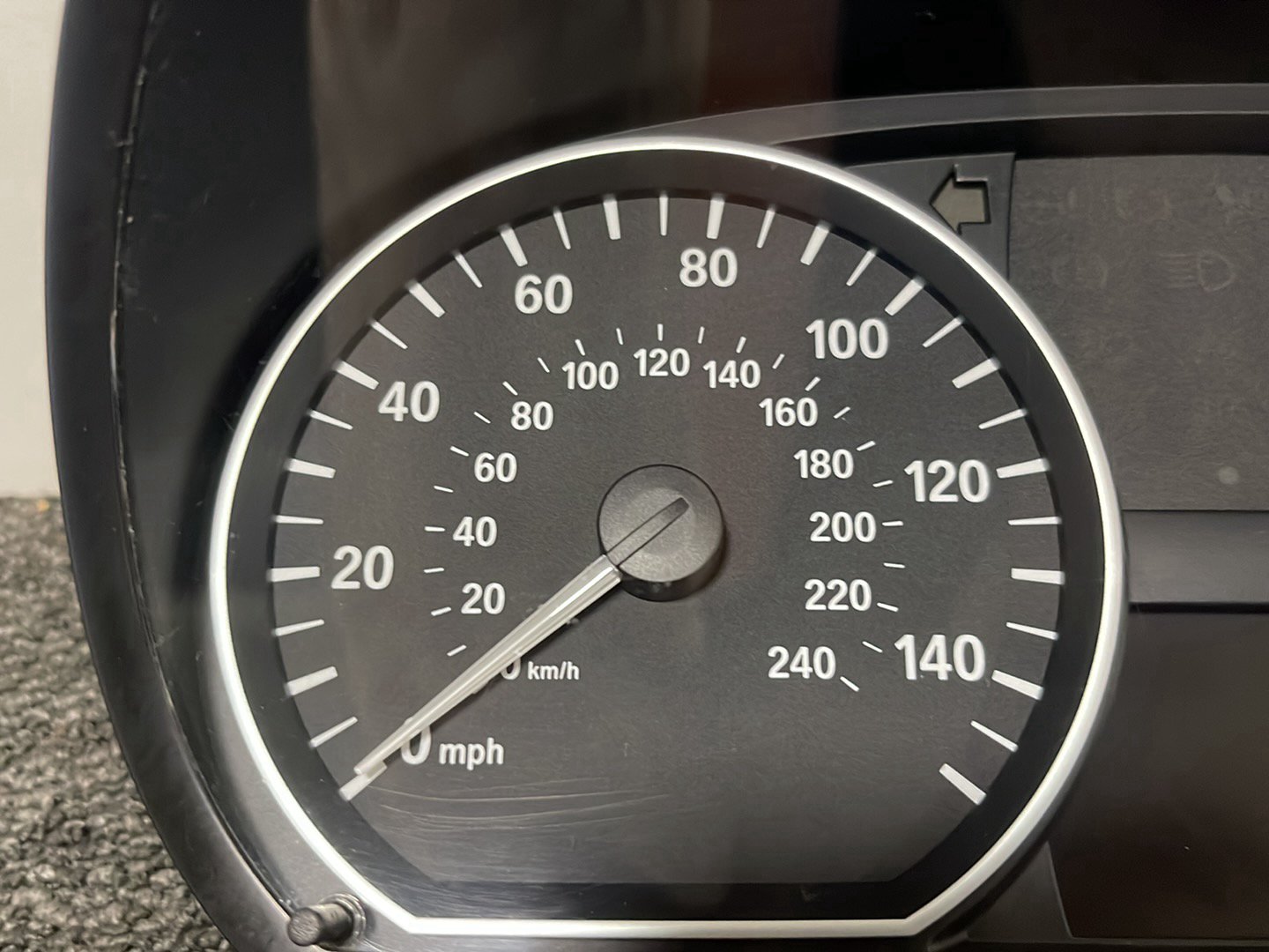 BMW 120i E87 Hatchback Genuine Speedometer Instrument Cluster 9122588