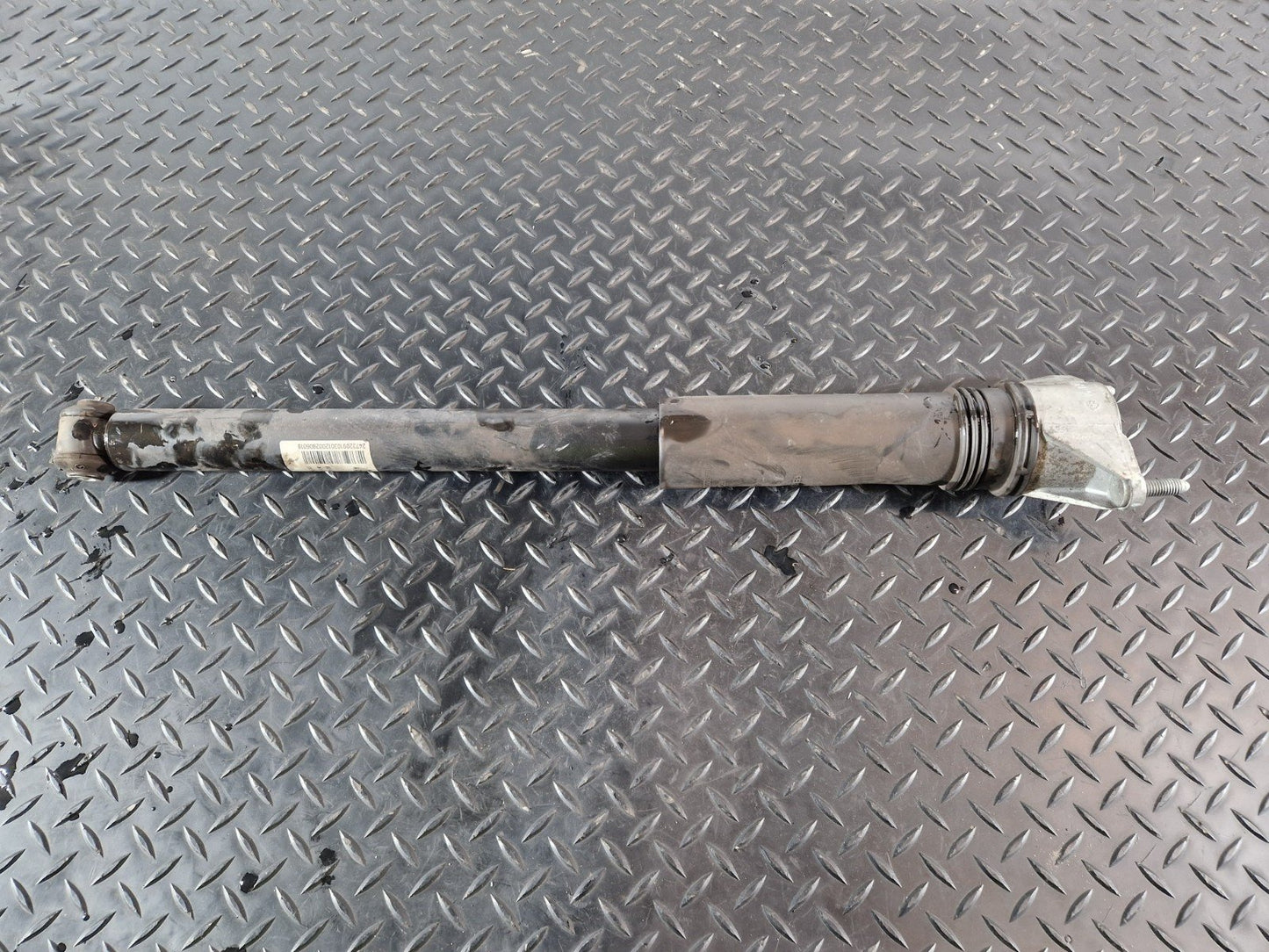 19-ON MERCEDES B CLASS W247 REAR SHOCK ABSORBER FITS LEFT & RIGHT A2473209103