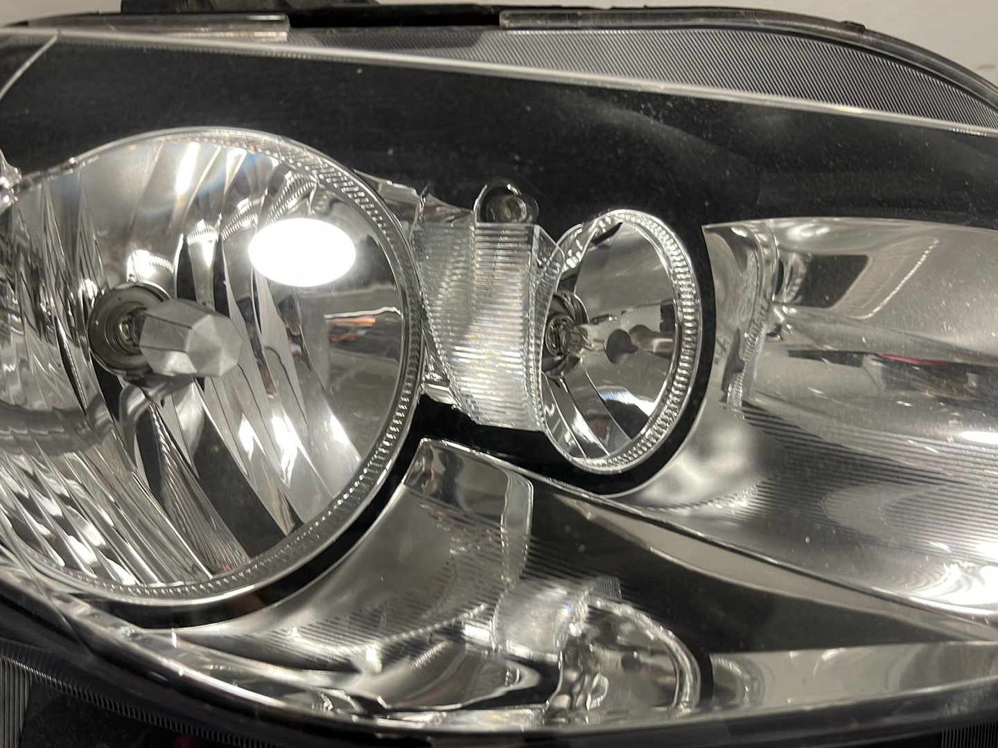 Seat Ibiza MK4 FL- 6J Hatchback Genuine Front Right O/S Headlight 6J2941006D