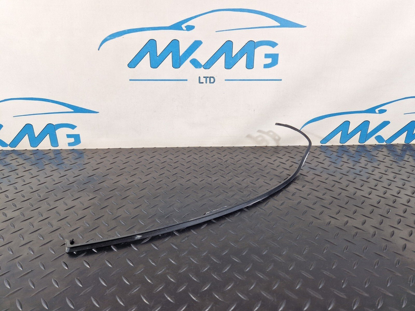 13-19 MERCEDES BENZ CLA C117 AMG FRONT RIGHT BUMPER SPOILER SKIRT A1178851422