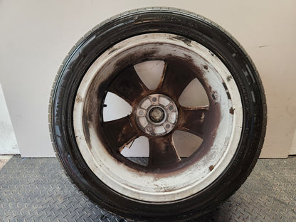 Skoda Yeti MK1 5L 17" Alloy Wheel with Tyre 225/45/17 ~4mm