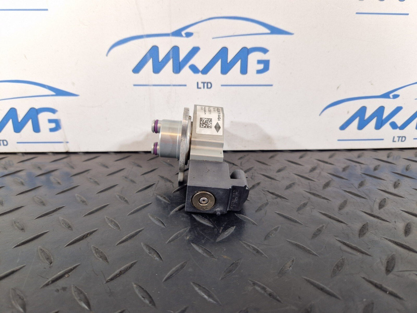 14-21 MERCEDES BENZ C300h W205 GENUINE AIR CONDITIONING CUTOFF VALVE A2228307904