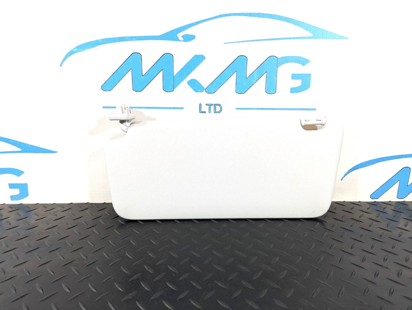 14-19 MERCEDES BENZ GLA X156 GENUINE RIGHT DRIVER SIDE O/S SUN VISOR A1768101400