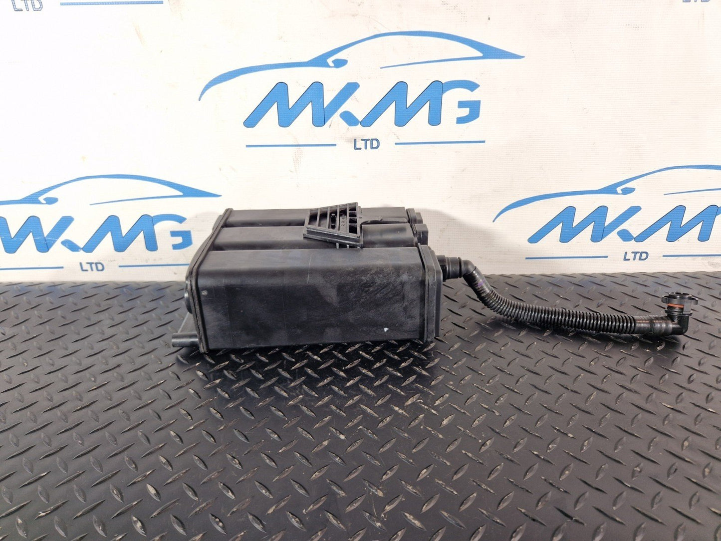 11-19 MERCEDES BENZ GLE500 W166 GENUINE ACTIVATED CHARCOAL FILTER A2224700659