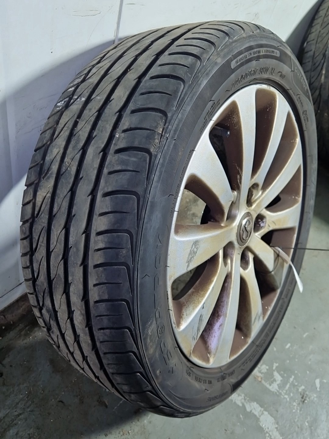 2013 Vauxhall Astra MK6 (J) (A3400) 17" Alloy Wheel with Tyre 225/50/17 ~6mm