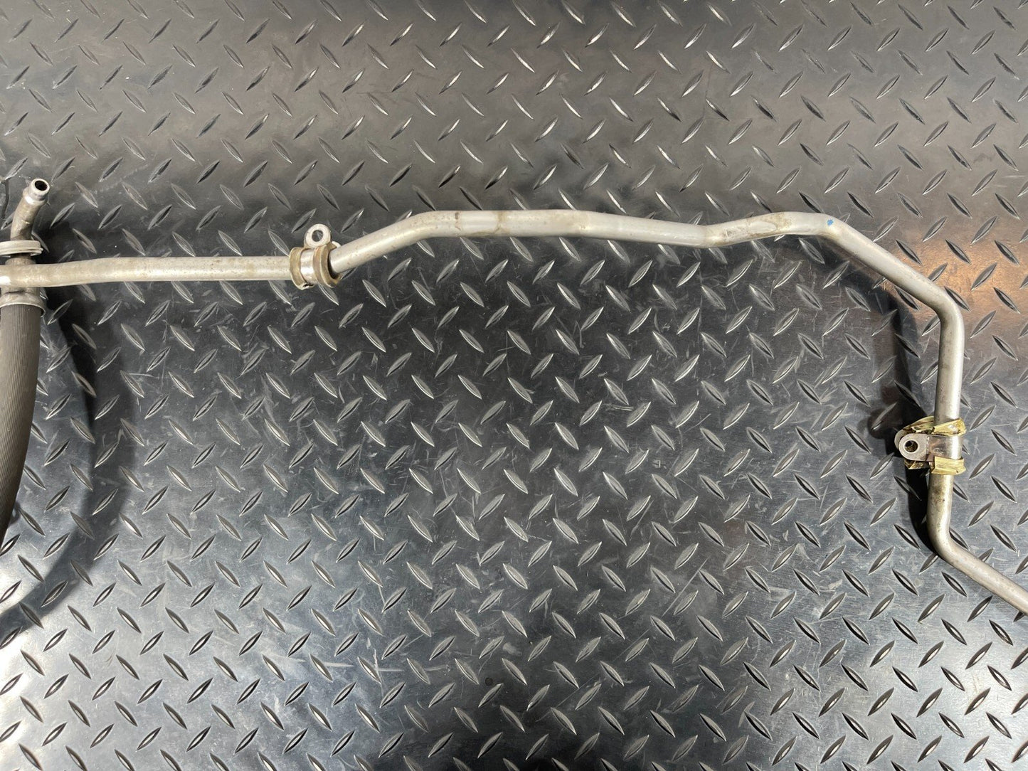 14-21 MERCEDES BENZ C350e W205 GEARBOX OIL PIPES A2052705800