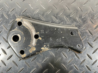 14-21 MERCEDES BENZ C300h W205 REAR SUBFRAME RIGHT SIDE STOP PLATE A2053520800