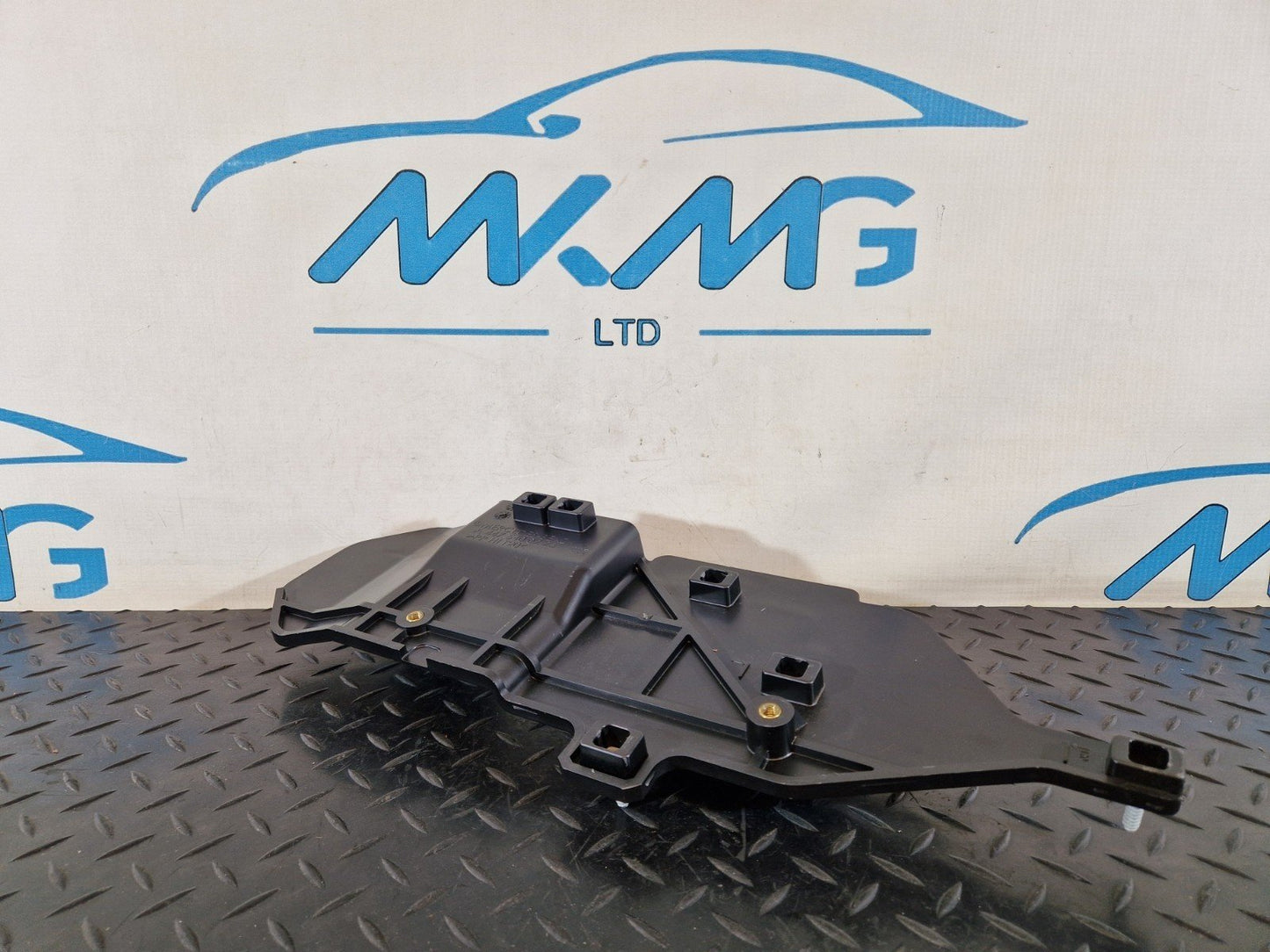 14-23 MERCEDES VITO W447 GENUINE OEM CONTROL UNIT HOLDER MOUNT A4475400223