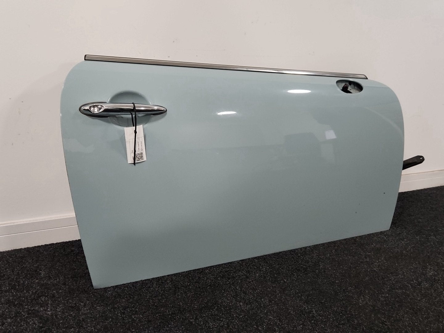 Mini Cooper Clubman R55 Estate Front Right Driver Complete Door in Ice Blue B28