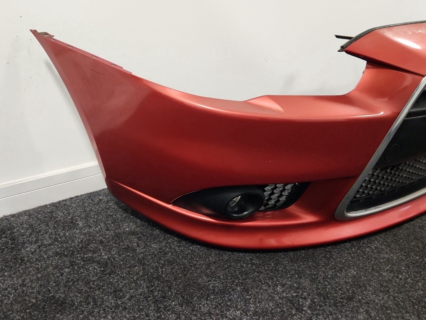 Mitsubishi Lancer MK5 (CX8A) Hatchback Genuine Complete Front Bumper in Red P26B