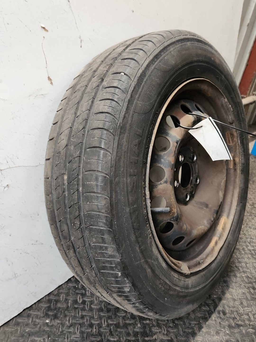 Fiat Doblo MK2 FL (263-1) 15" Alloy Wheel with Tyre 185/65/15 ~6mm
