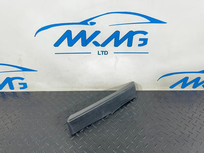 2019-ON  LAND ROVER DISCOVERY L550 INTERIOR PART RIGHT SIDE LK72043C26A