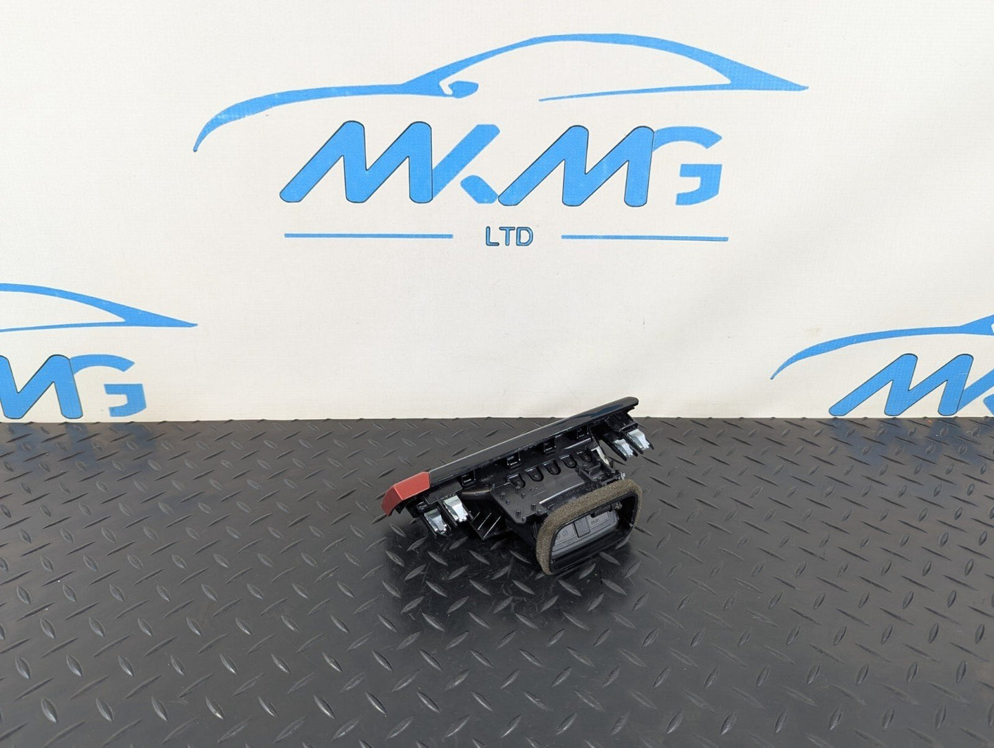 16-22 BMW X1 F48 GENUINE RIGHT DRIVER SIDE DASHBOARD AIR VENT 9292740 9332456