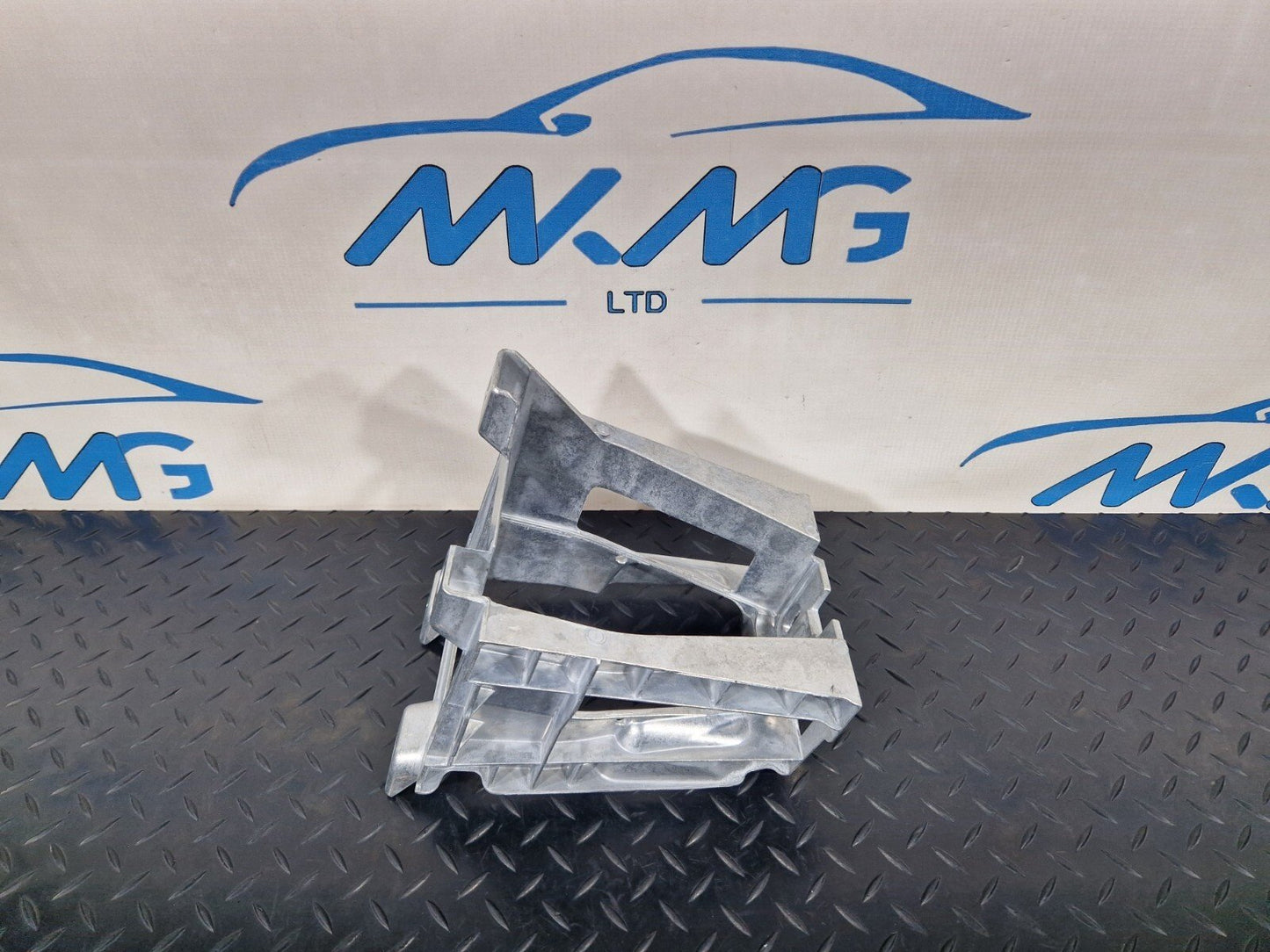 14-21 BMW 2 SERIES GRAN TOURER F45 F46 CENTRE CONSOLE BRACKET REAR 9274404