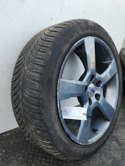 Volvo C30 MK1 FL (MK) (533) 17" Alloy Wheel with Tyre 205/50/17 ~4mm 31290177