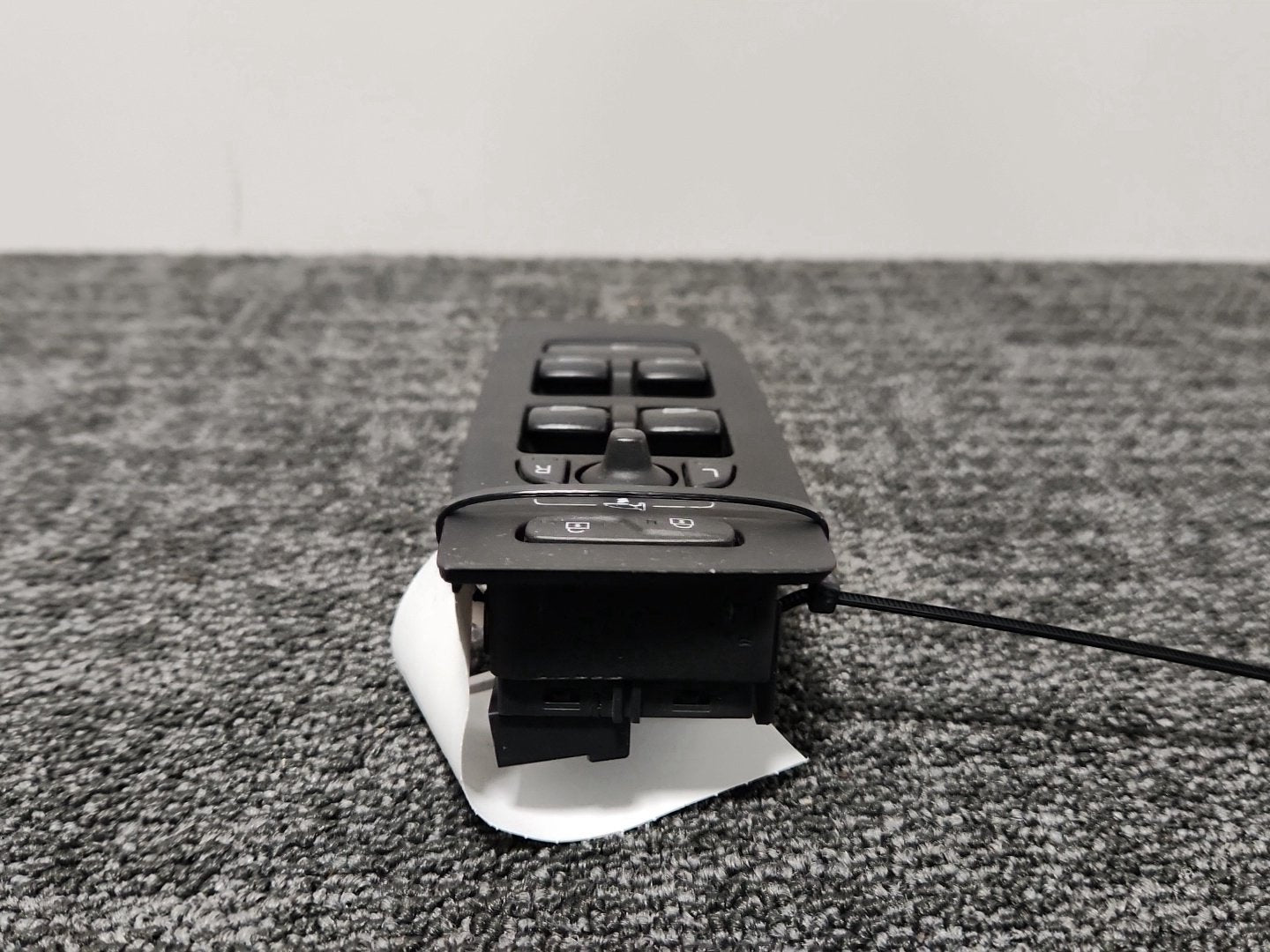 Volvo V40 MK3 (525) Hatchback Front Right O/S Window Control Switch 31376495