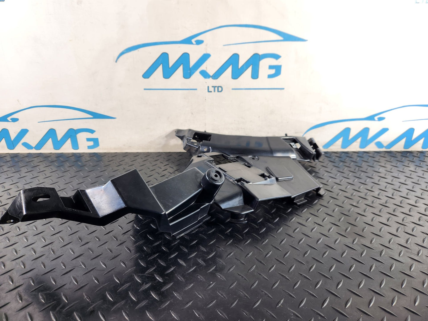 Land Rover Range Rover Evoque L551 Right Side Rear Bumper Bracket M8D2-17B930-A