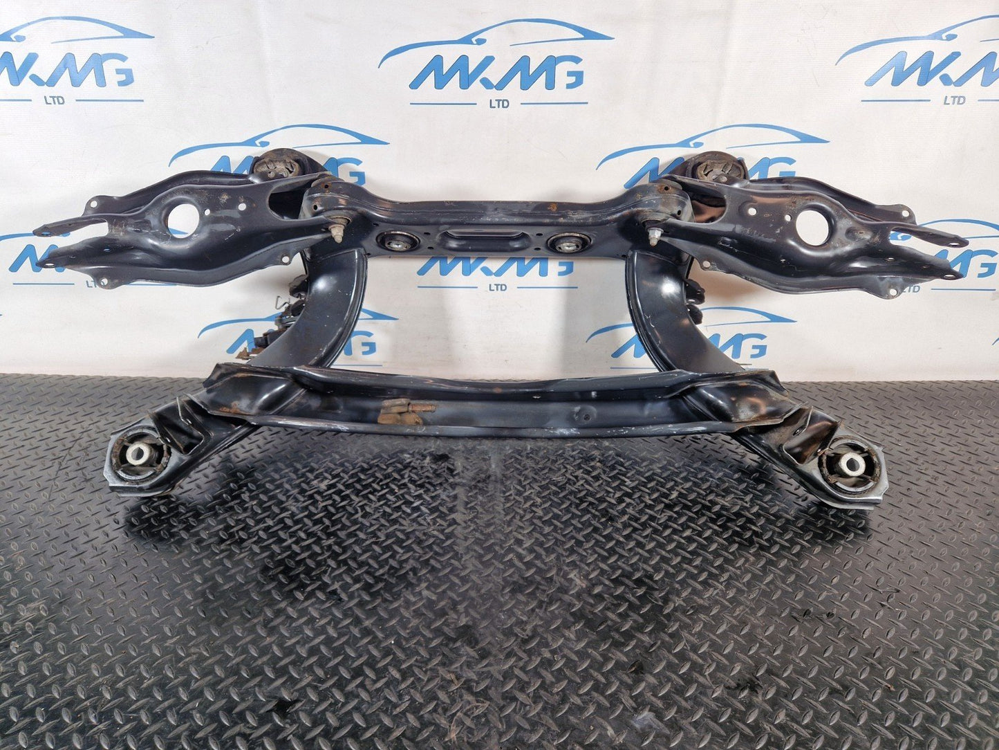 16-22 MERCEDES BENZ X253 GENUINE REAR SUB FRAME A2533507205