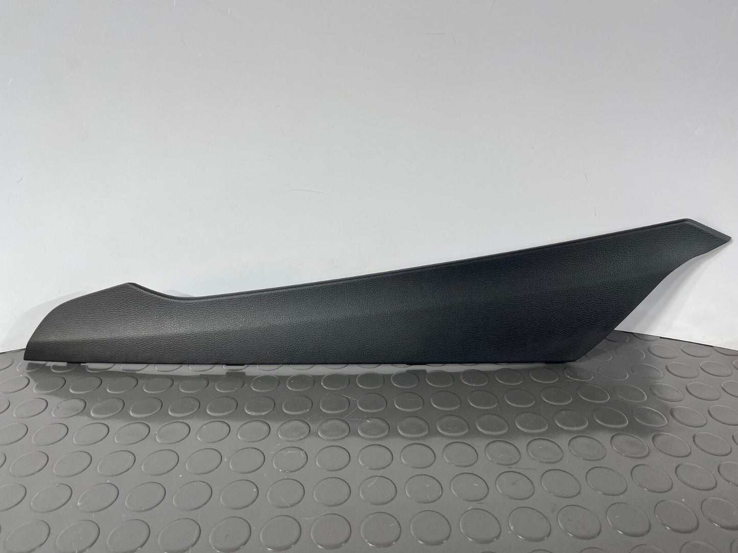 16-19 AUDI A4 B9 GENUINE LEFT PASSENGER SIDE CENTRE CONSOLE TRIM COVER 8W2863305