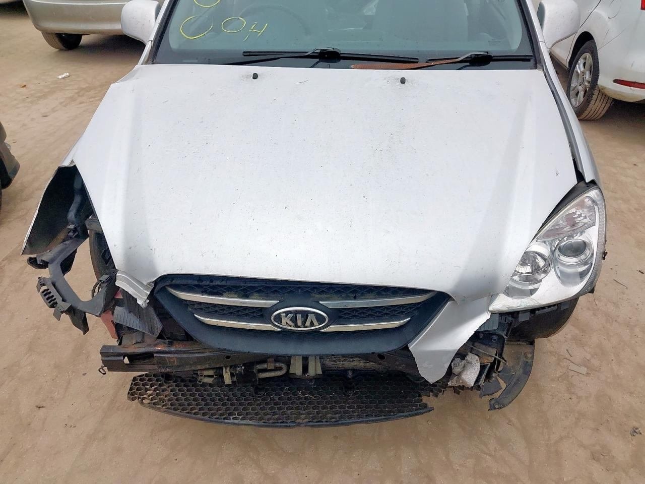 2006 Kia Carens MK2 (UN)