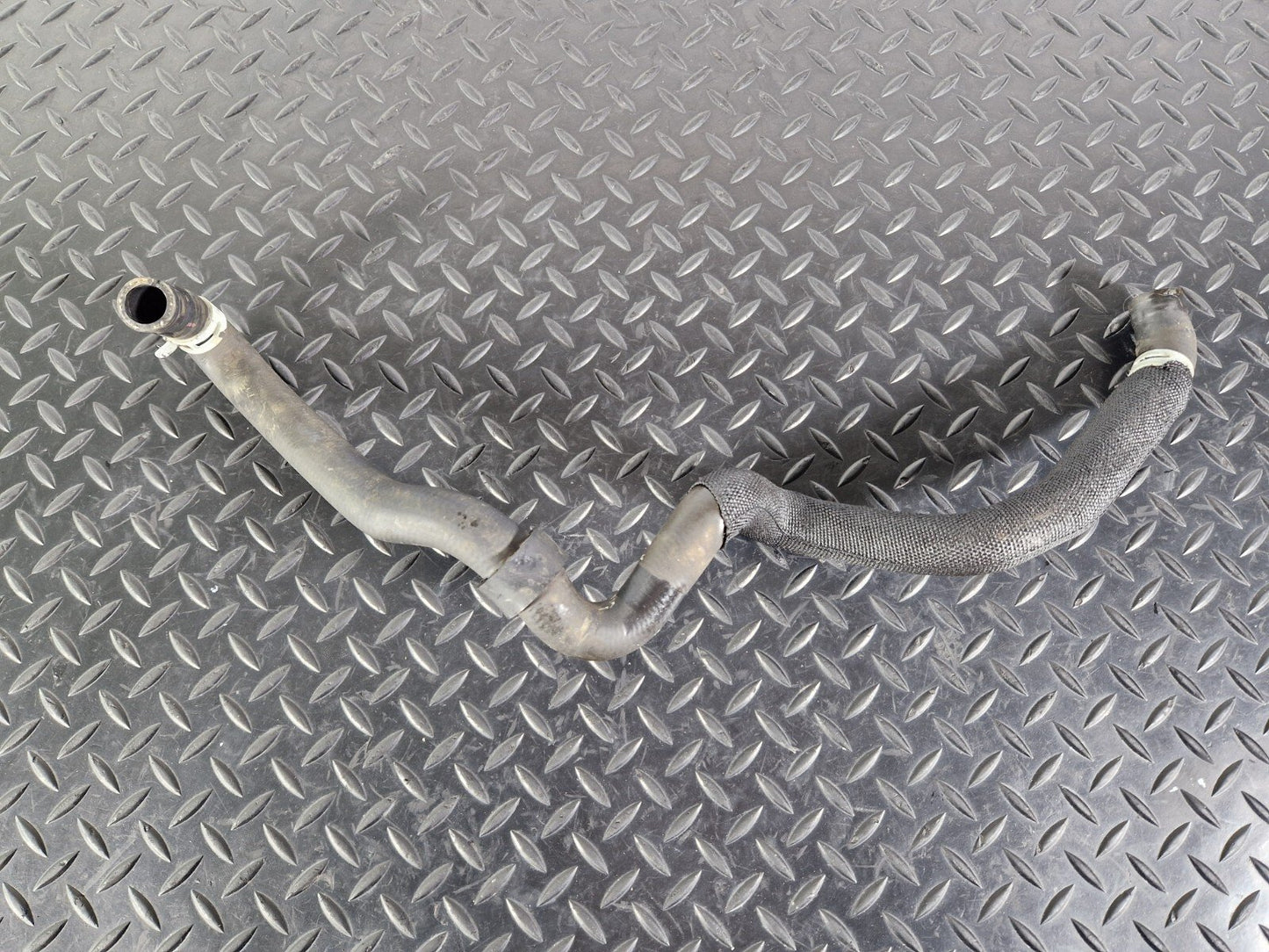 18-ON MERCEDES BENZ A CLASS W177 OEM HEATER RETURN HOSE TO ENGINE A2478303601
