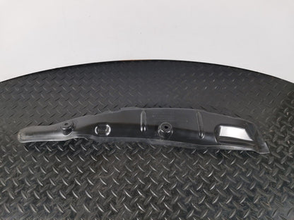 16-19 AUDI A4 B9 SALOON GENUINE FRONT RIGHT WING FILLER INSULATOR 8W0821112