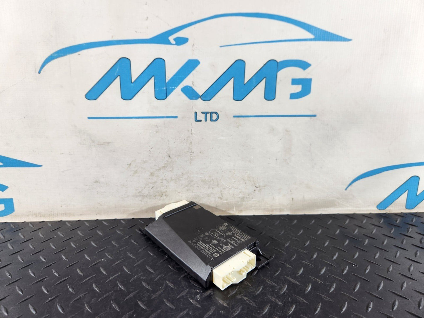 19-ON MERCEDES BENZ B CLASS W247 OEM IGNITION CONTROL UNIT MODULE A1679004516