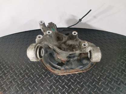 12-18 MERCEDES A B CLA-W176 W246 C117 GENUINE REAR RIGHT O/S WHEEL HUB  A2460406