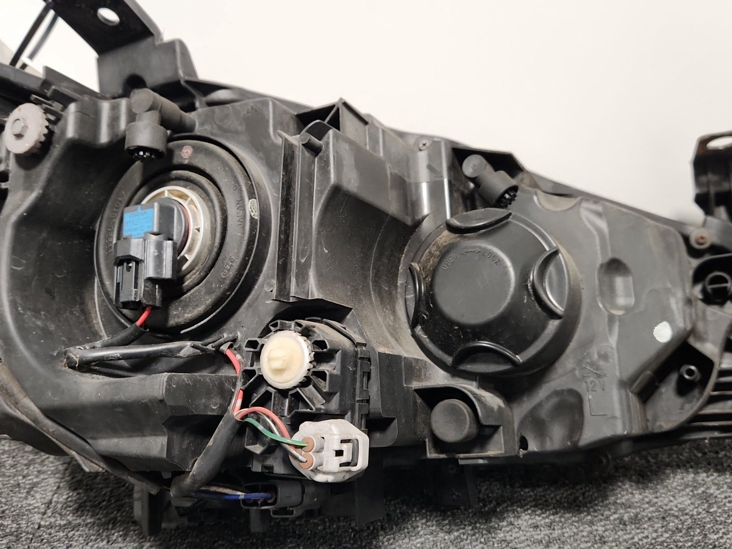 Mazda 6 MK3 (GJ) Saloon Genuine Front Left N/S Passenger Headlight GHR4-51040